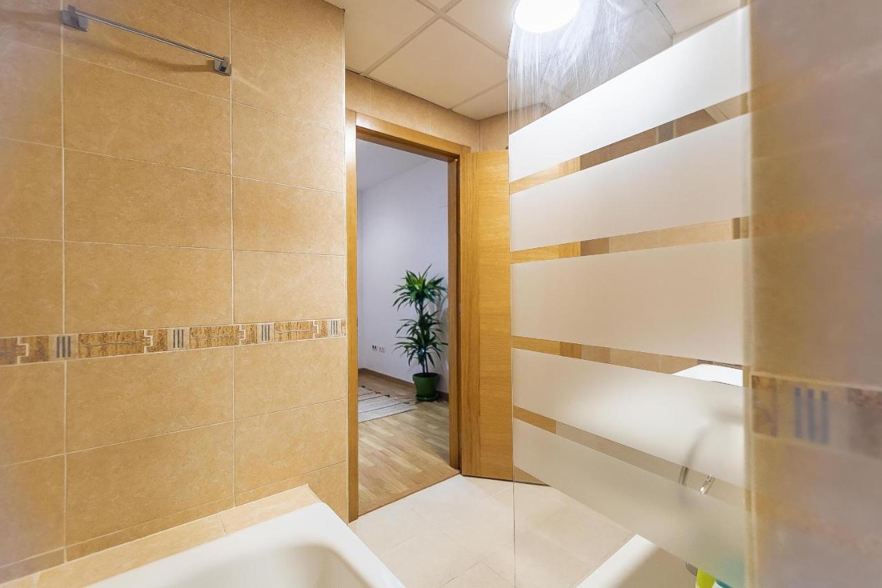 Central Malaga Apartment At Mitjana Plaza Exteriör bild