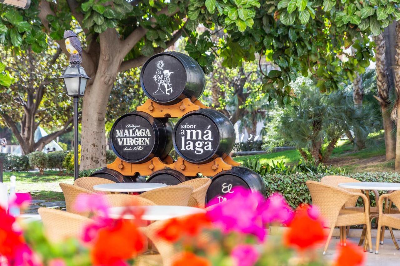 Central Malaga Apartment At Mitjana Plaza Exteriör bild